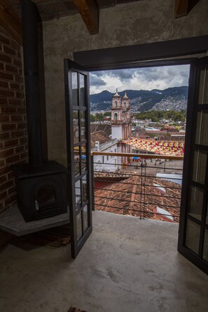 Panoramic Apartment | Living area | LED TV, Netflix, streaming services - Casa Don Pedro Faro (San Cristóbal de las Casas)