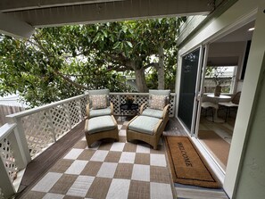 Terrace/patio - Chic Laguna retreat! Steps to beach, designer-furnished, with ocean-view yard. (Laguna Beach)
