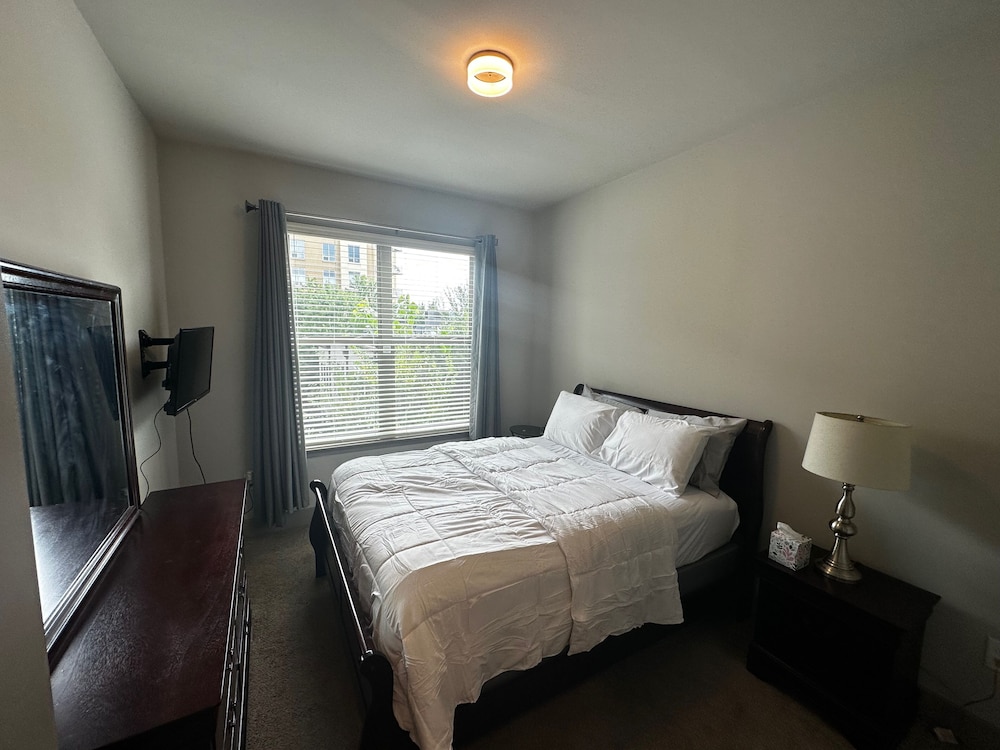 Luxury 1 Bedroom 1 Bath Apt in Buckhead Near many attractions