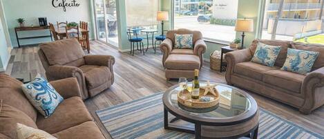 Talo, useita sänkyjä, patio, rantanäköala (Casa Rosita) | Oleskelualue | 40–tuumainen taulutelevisio, jossa digitaalikanavat