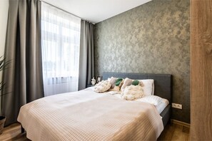 2 عدّة غرف نوم ومكواة/لوح كي وواي فاي