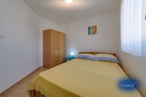 1 bedroom, free WiFi, bed sheets, wheelchair access