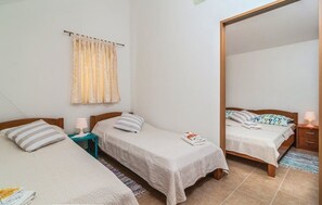 2 bedrooms, free WiFi, bed sheets