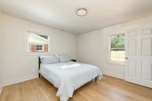 3 Schlafzimmer, Bügeleisen/Bügelbrett, Reisekinderbett, WLAN