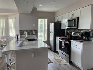 3 bedrooms - Family Premium 3BD Condo Apartment Near Disney Parks 3 (Kissimmee)