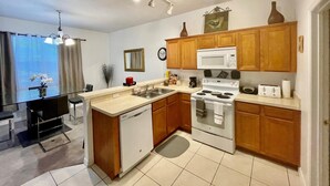 House - Grand Holiday 4BD Pool Home at Disney Universal (Davenport)