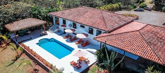 Casa Tropical- Secluded Mountain View Pool House