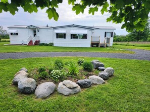 Exterior - Peaceful Finger Lakes Farm Country Retreat (Waterloo)