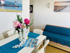 Lägenhet - 2 sovrum - balkong - havsutsikt | Restauranger