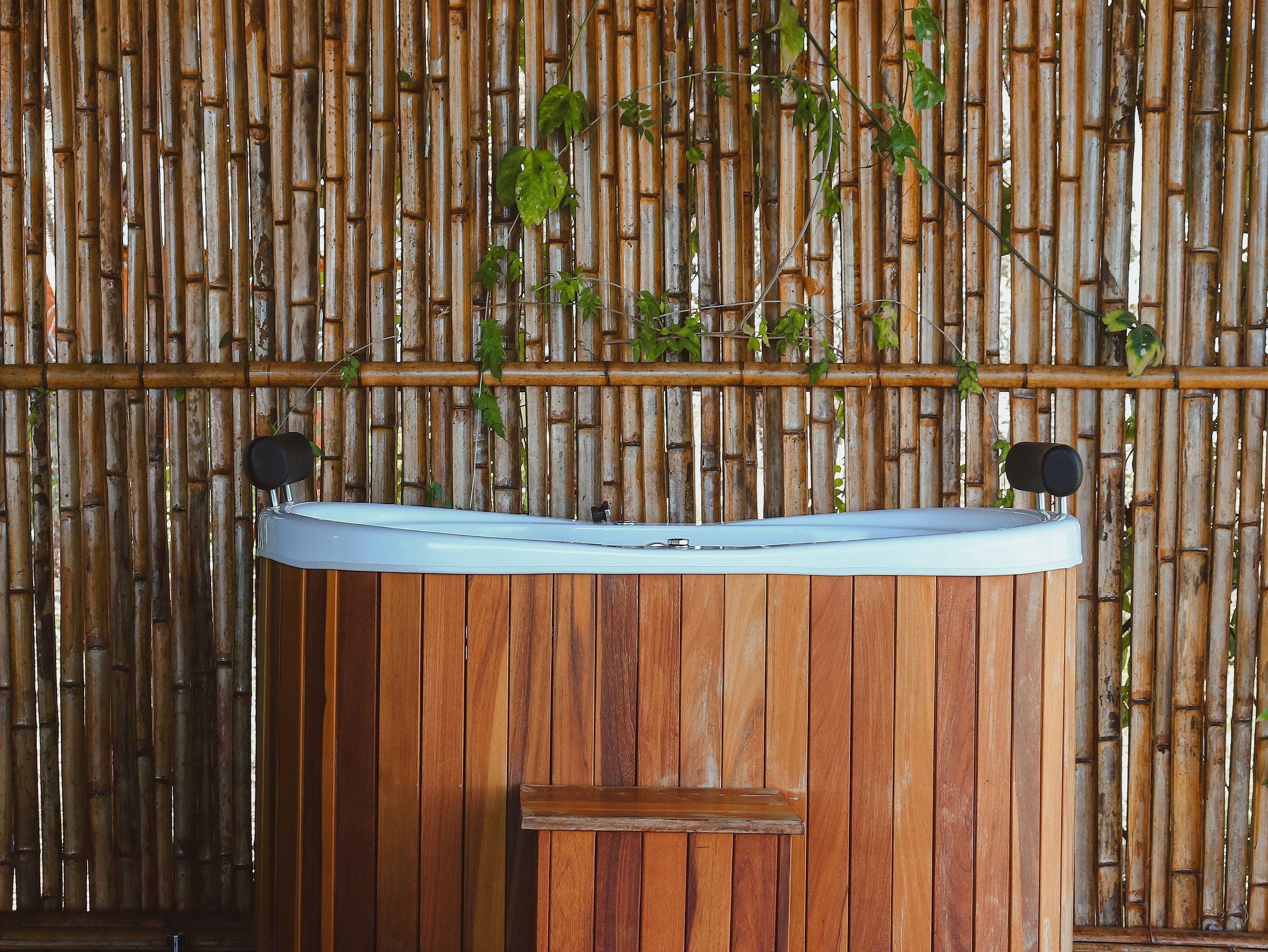 Bañera de hidromasaje interior