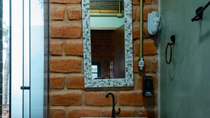 Bungalow | Baño | Regadera, regadera tipo lluvia, toallas, jabón 
