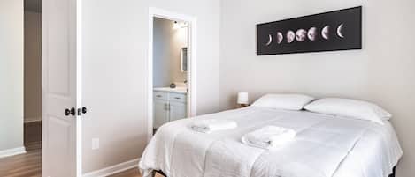 4 bedrooms, iron/ironing board, travel crib, WiFi (free)