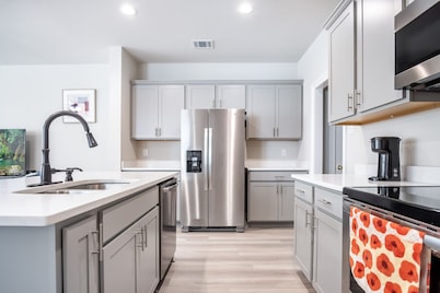 Winners Paradise Steps from Tiger Country - BC1033