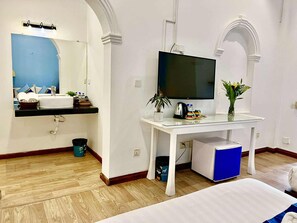 Family Suite | 1 bedroom, in-room safe, desk, free WiFi