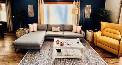 Cozy Getaway by the Lake