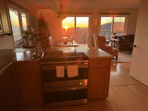 Interior - PanoView•Pickleball•PoolTable•Spa•Kings•Arcade•Fire Table•Fireplace•Central (Seven Devils)