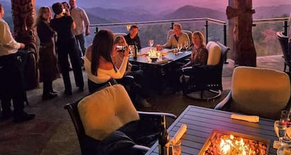 PanoView•Pickleball•PoolTable•Spa•Kings•Arcade•Fire Table•Fireplace•Central