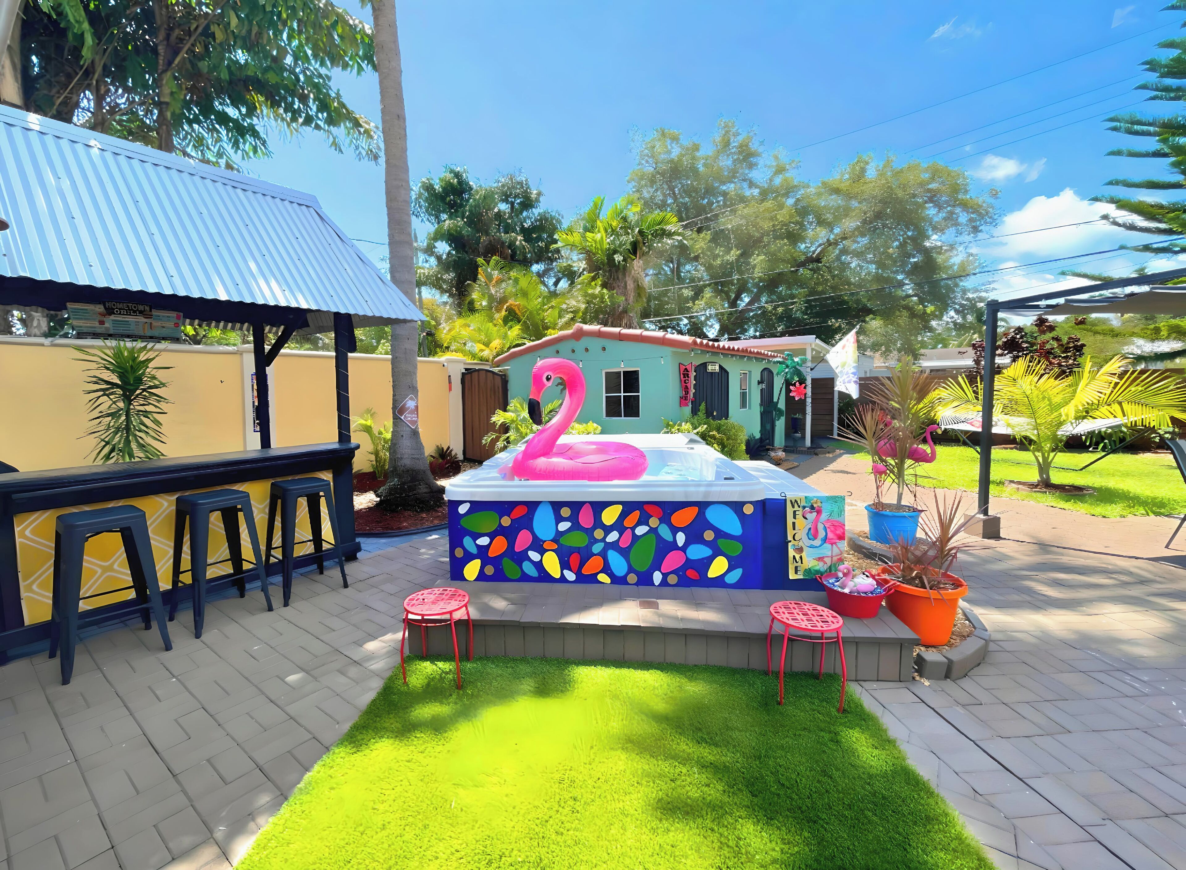 Fun-Packed Retreat: Hot Tub, Tiki Bar, Arcade Room