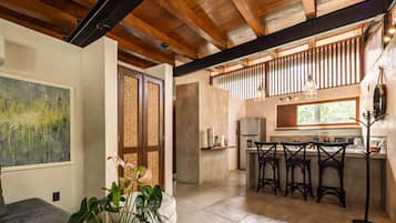 Fridge, stovetop, coffee/tea maker, toaster