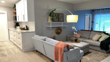 Casa família, 2 quartos, para não fumantes, piscina particular | Roupas de cama premium, edredons de pluma, escrivaninha