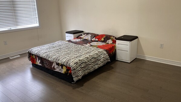 Chambre Standard, 1 grand lit | Wi-Fi gratuit, draps fournis