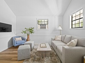 พรีเมียมเคบิน | บริเวณนั่งเล่น