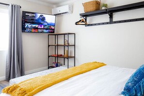 1 chambre, bureau, fer et planche à repasser, Wi-Fi