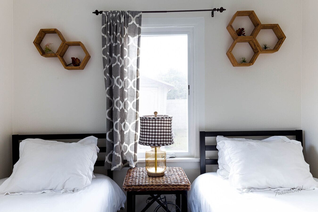 2 Schlafzimmer, Schreibtisch, Bügeleisen/Bügelbrett, kostenloses WLAN