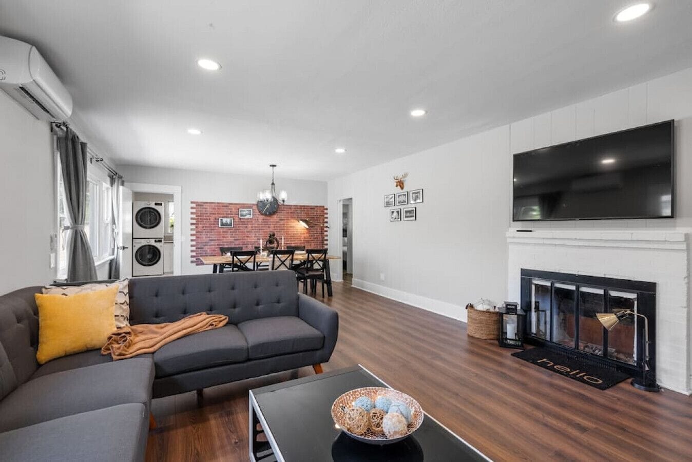 TV connectée, cheminée