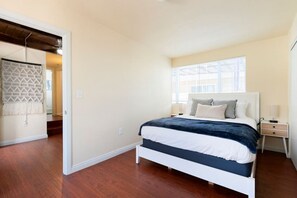 1 bedroom, desk, iron/ironing board, free WiFi