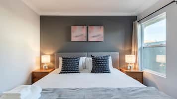 1 bedroom, desk, iron/ironing board, free WiFi
