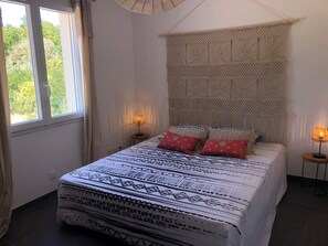 3 bedrooms, iron/ironing board, travel crib, free WiFi - Villa au Coeur de la Vallée de Cèze (Saint-Laurent-de-Carnols)