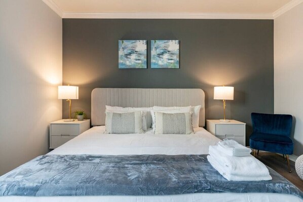 2 bedrooms, desk, iron/ironing board, free WiFi