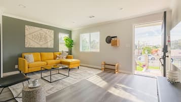 Älytelevisio, kirjoja