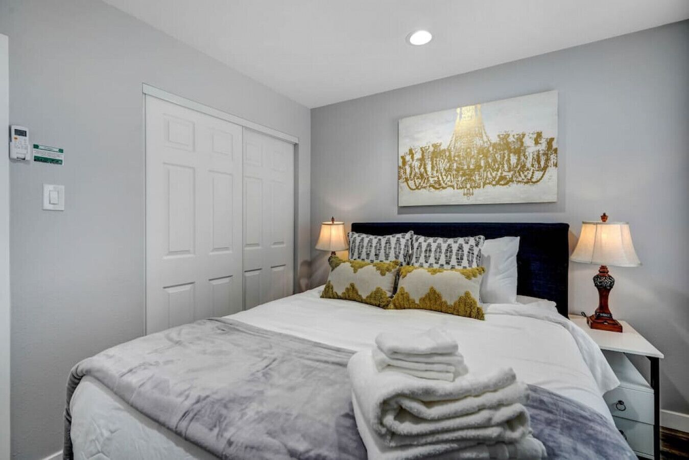 3 bedrooms, desk, iron/ironing board, free WiFi