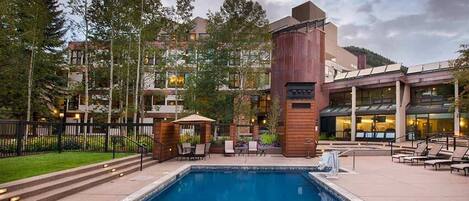Indoor pool, outdoor pool