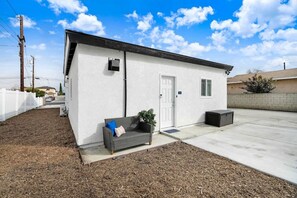 Exterior - The South El Monte Solitude: 2BR Retreat with Enchanting Patio, 55" TV, and Effortless Parking! (South El Monte)
