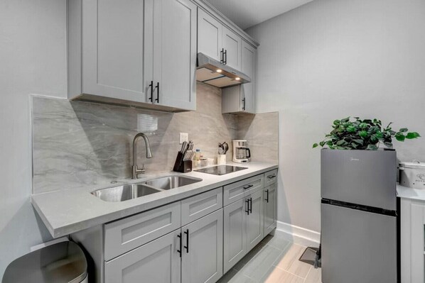 Fridge, microwave, stovetop, coffee/tea maker - The South El Monte Solitude: 2BR Retreat with Enchanting Patio, 55" TV, and Effortless Parking! (South El Monte)