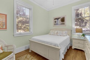 4 soveværelser, skrivebord, strygejern/strygebræt, gratis Wi-Fi