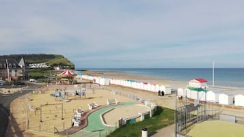 Ubicación a pie de playa, tumbonas y toallas de playa
