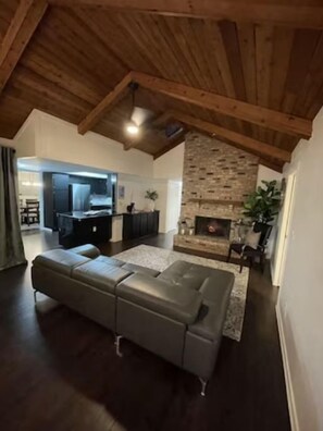 TV connectée, espaces bureaux