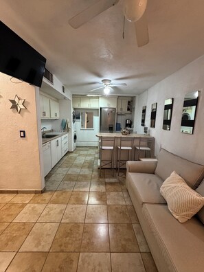 Smart TV - Casa Caracol, Apartamento Totalmente Equipado Para su Estancia en San Carlos Son (San Carlos Guaymas)