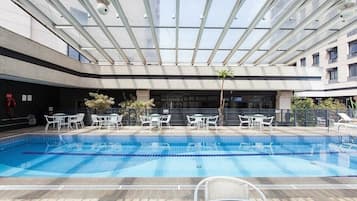 2 outdoor pools, pool umbrellas, pool loungers