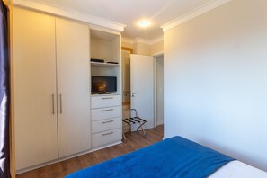 Panoramic Suite | 1 bedroom, premium bedding, pillowtop beds, minibar