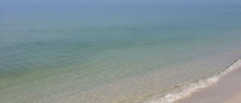 Beach nearby, sun-loungers, beach towels