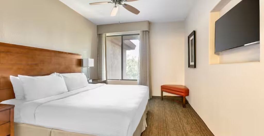 Hilton Links is just steps from TCP Waste Management Golf entrance. Resort Use