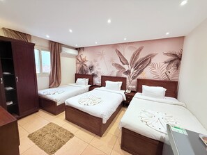 Standard Triple Room | Egyptian cotton sheets, premium bedding, minibar, in-room safe - King Khafren View INN (Giza)