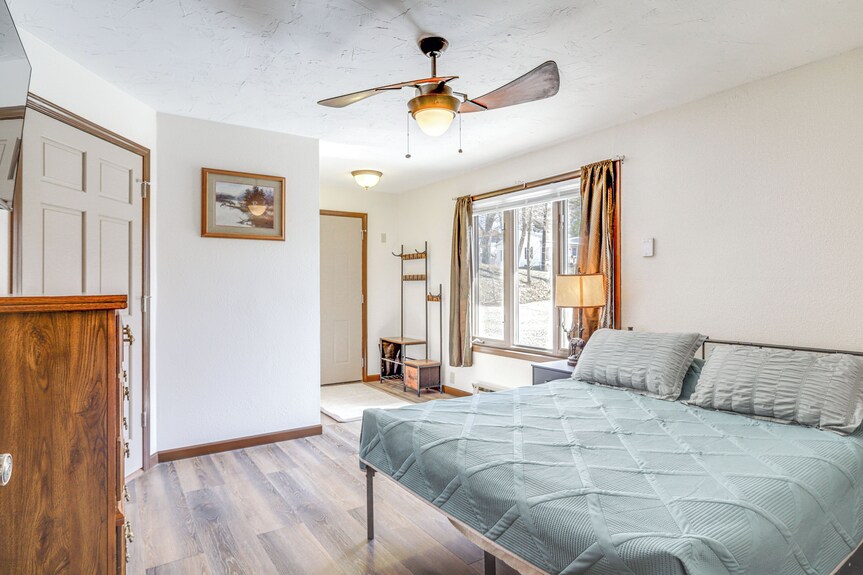 Riverfront Covington Cabin W/ Deck & Fire Pit! - Ohio