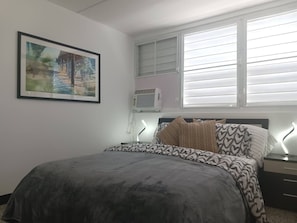 2 bedrooms, desk, iron/ironing board, free WiFi