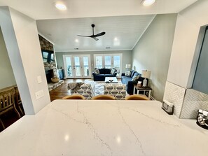 Smart TV, fireplace, DVD player, books - ~Hell of a View-Rumbling Bald Elite Lakeside Condo (Lake Lure)